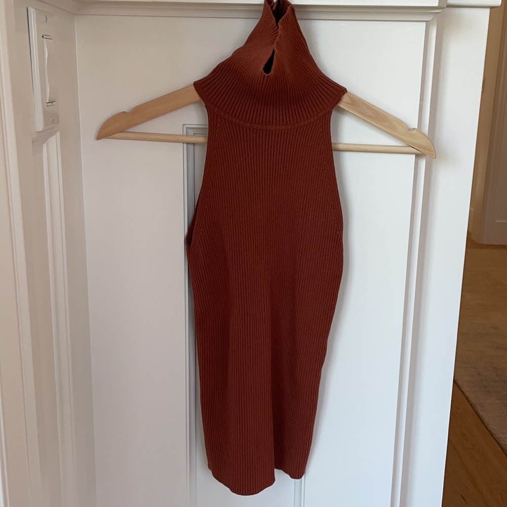 Joe’s Jeans Mock Neck Sleeveless Ribbed Tank - Picture 4 of 9